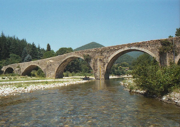 pont mialet